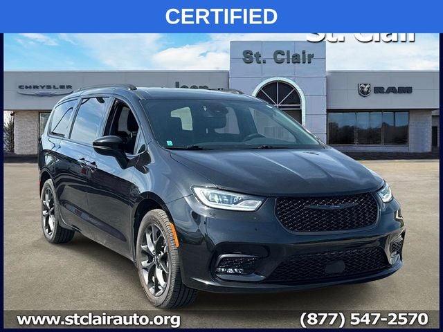 2023 Chrysler Pacifica Touring L AWD in Brilliant Black Crystal Pearlcoat — front three-quarter view